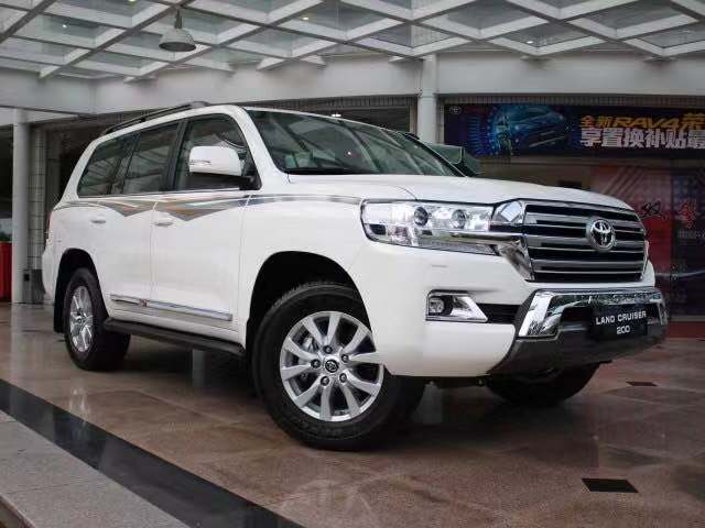 每天要上班，不想擠公交怎么辦？租車(chē)，提醒你注意這3項(xiàng)